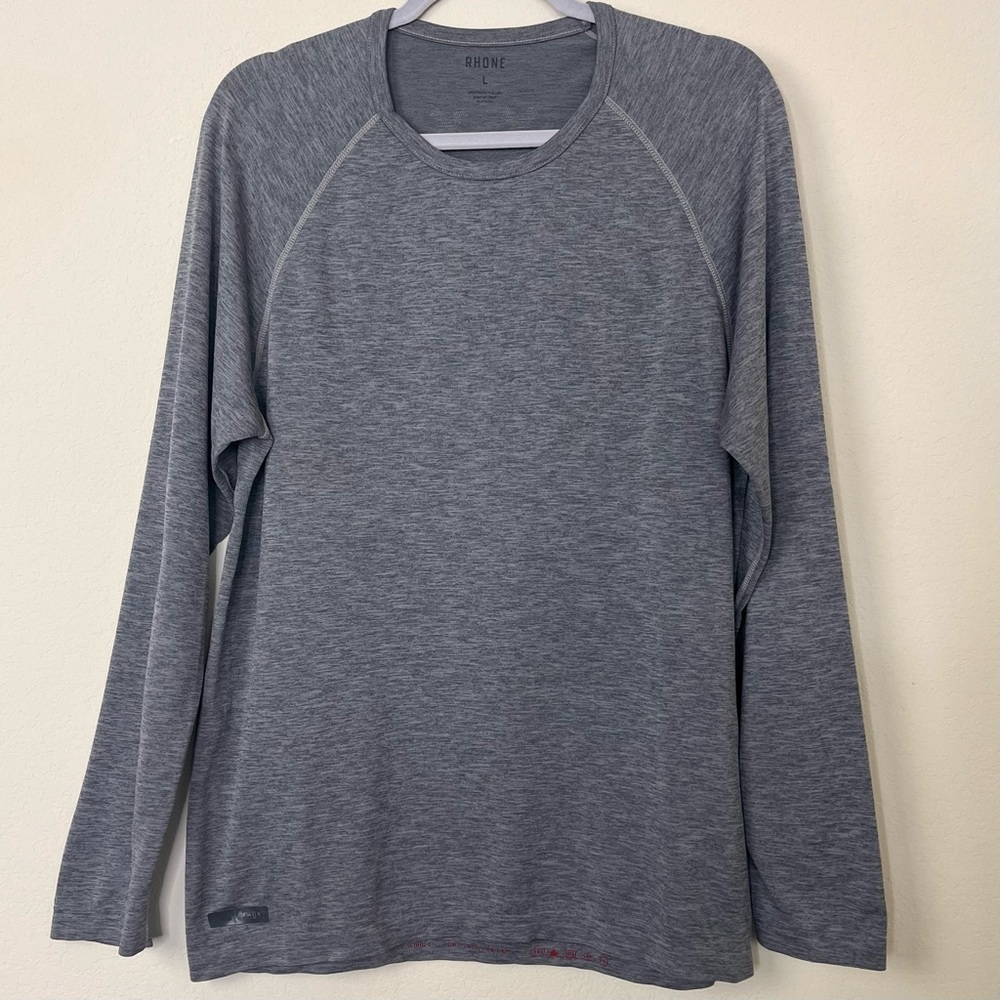 Rhone Gray Long Sleeve‎ Athletic Shirt